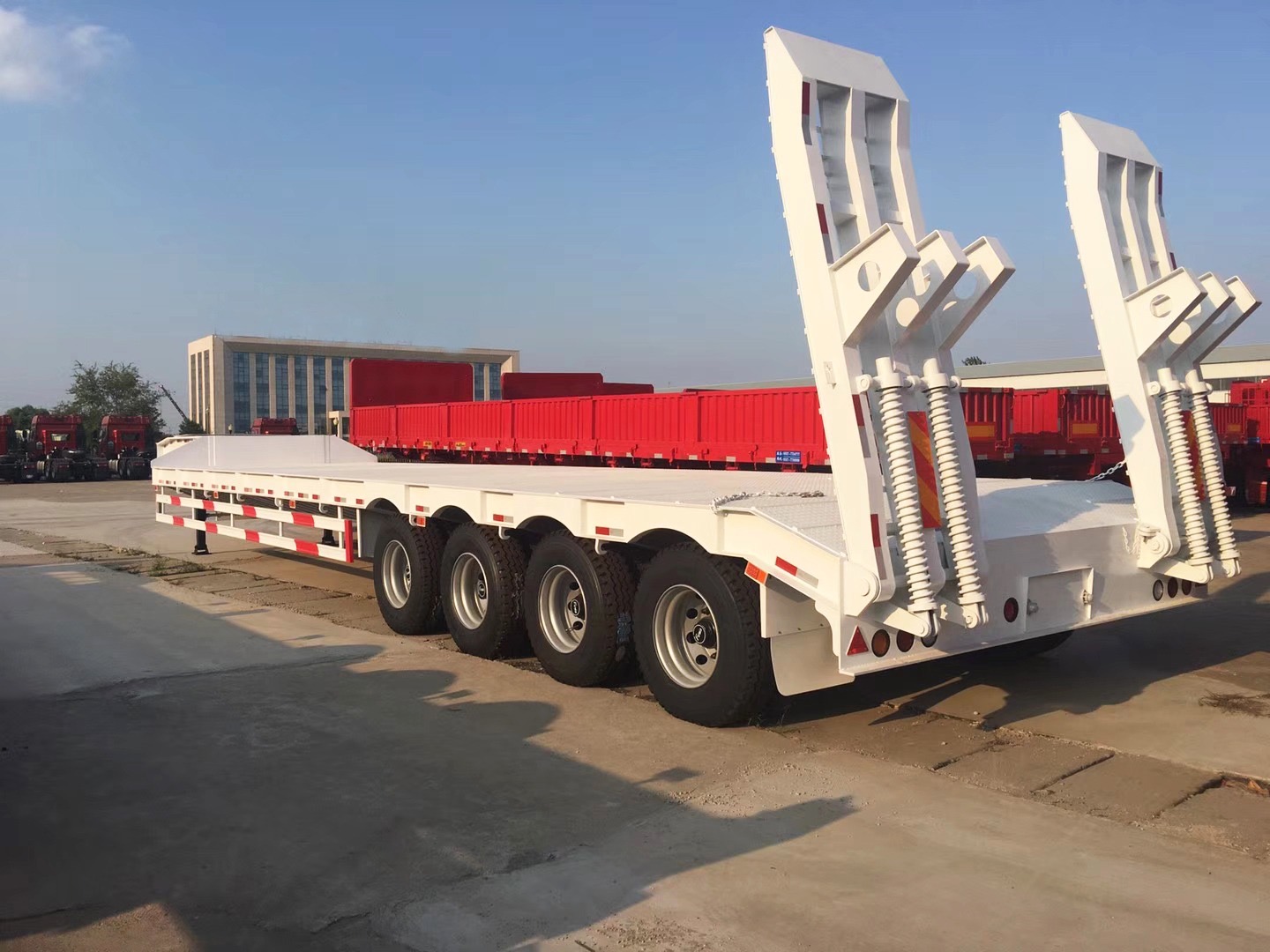 4 AXLE LOW-BED SEMI-TRAILER